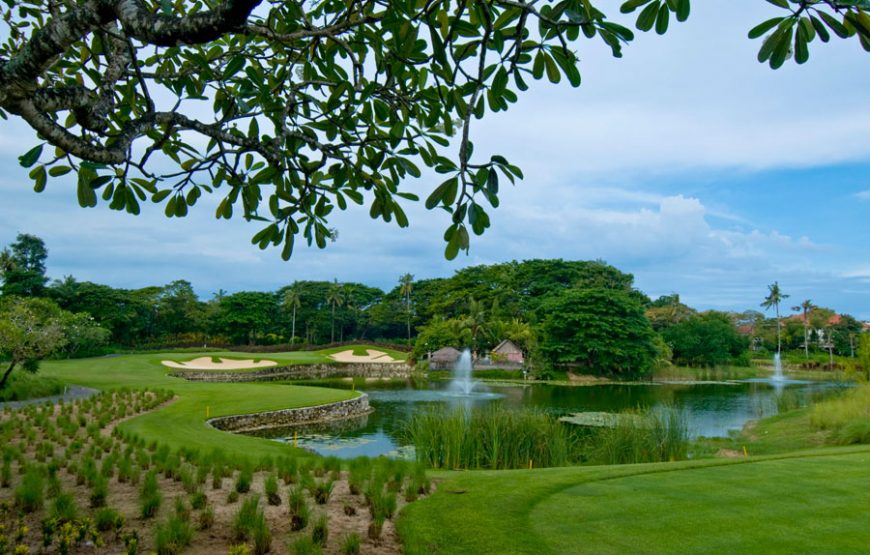 발리 내셔널 C.C 18홀 라운딩+왕복차량+2시간 아로마 마사지｜Bali National Golf Club